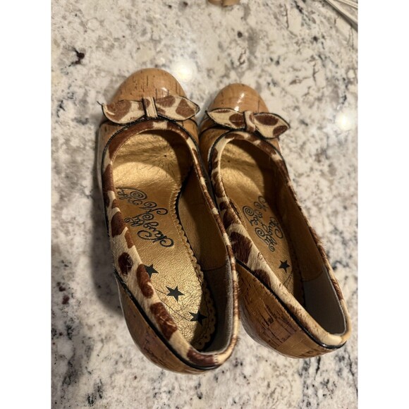 Naughty Monkey Heels Womens 8 Cork Cheetah Print Fuzzy Pointed Toe - Picture 4 of 8